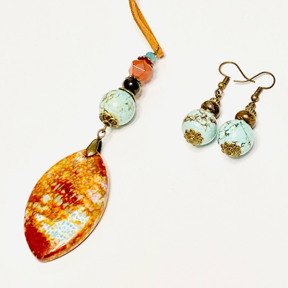 ARTSY Dragon’s Veins Marquise Agate Necklace & Matching Aqua Magnesite Earrings